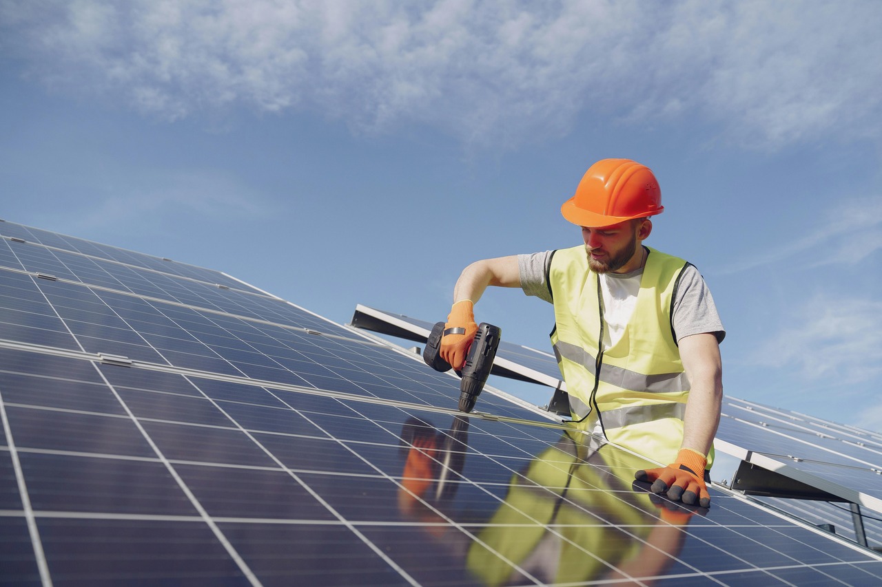 17Solarpowersolutionsforenergyefficientaustralianhomes-1